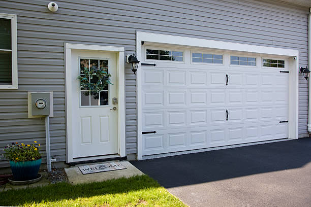 24/7 Emergency Garage Door Panel Replacement experts in Cary, NC